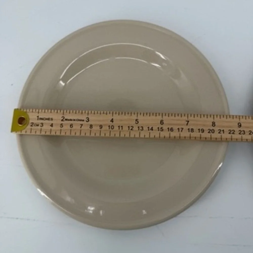 Henn Pottery Tan Taupe Stoneware 8.75 Inch Salad Dessert Plates‎ Set of 2 USA